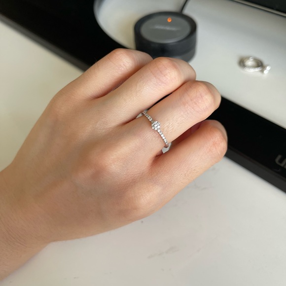 Stud Ring - Picture 3 of 3